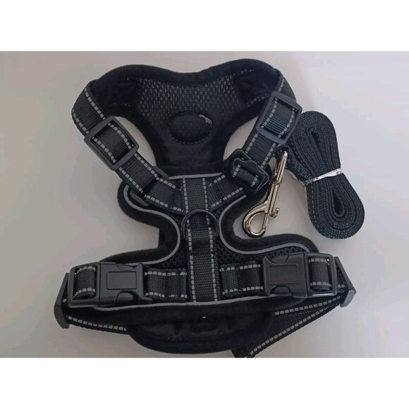 AVCCAVA Pet Harness With Leash Soft Breathable Reflective Strip Size: SM Black - Picture 3 of 13